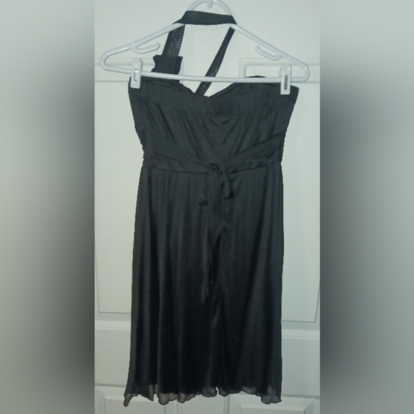 Speechless Black Pleated Dress with rosettes/Sz M - Picture 4 of 4